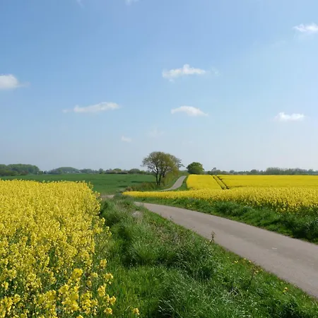 Landloft Nedderby - Grosszuegig & Modern Lägenhet